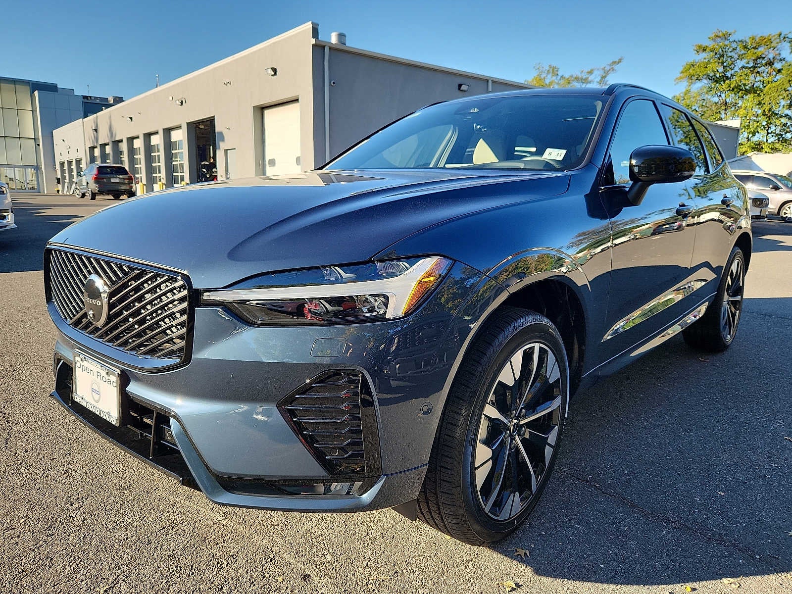2027 Volvo XC60 Plus