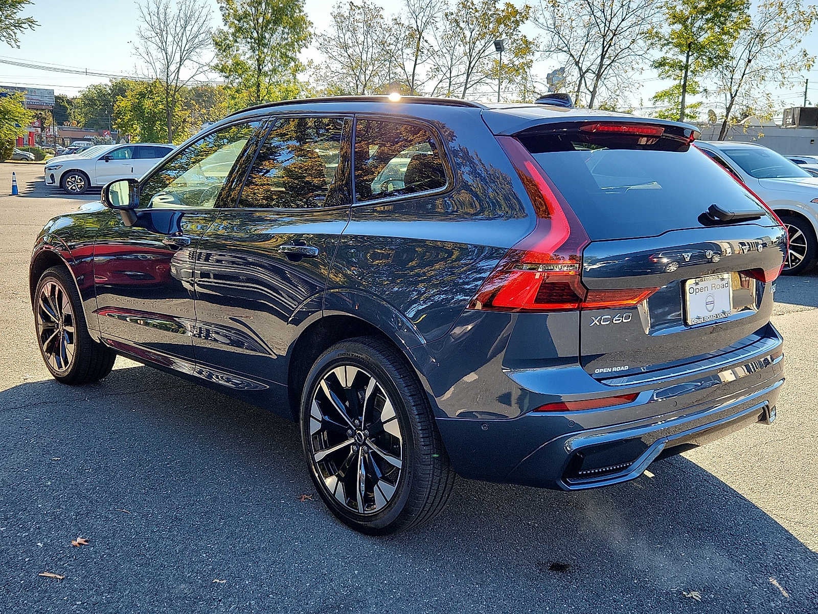 2027 Volvo XC60 Plus
