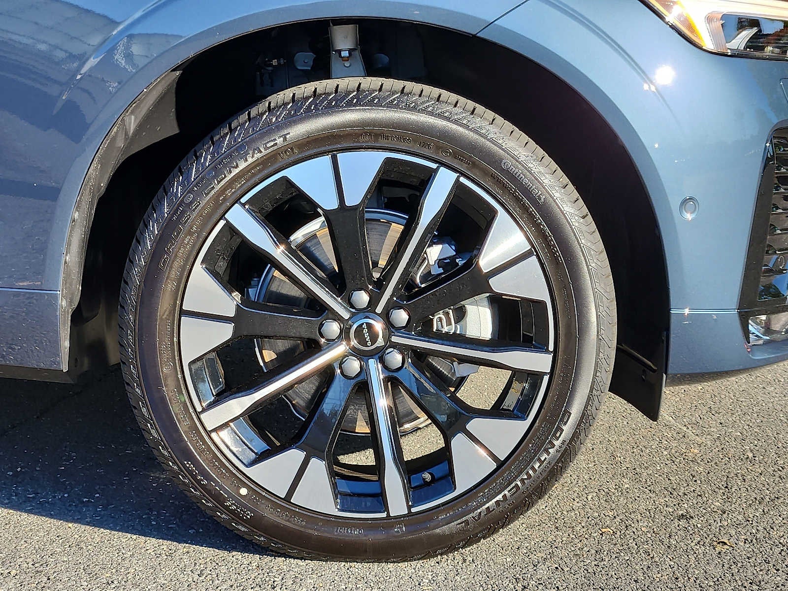 2027 Volvo XC60 Plus