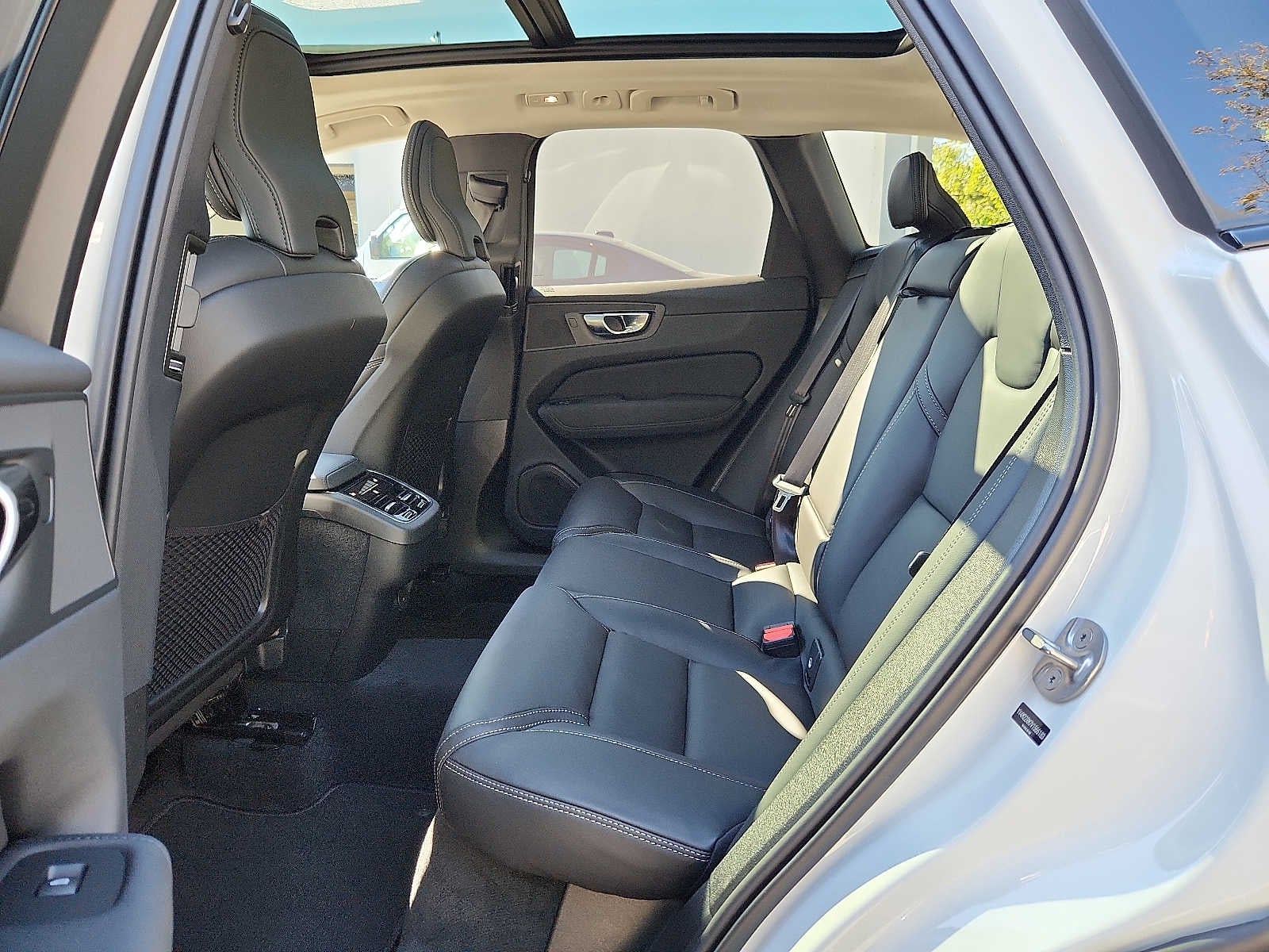2027 Volvo XC60 Ultra